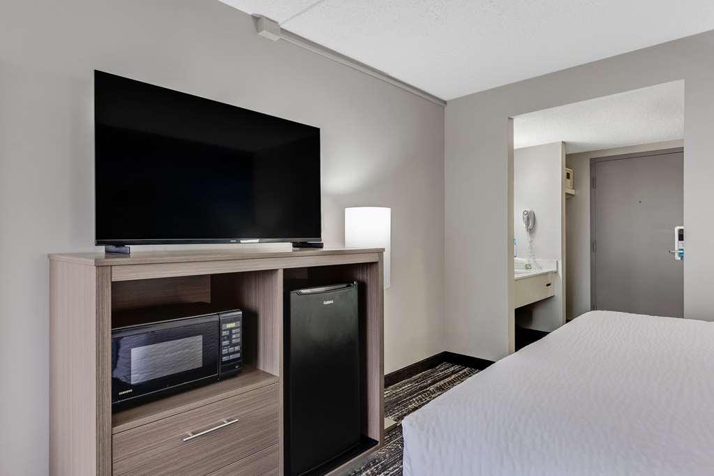 Clarion Pointe Near Erie Casino Hotel Kearsarge Kamer foto