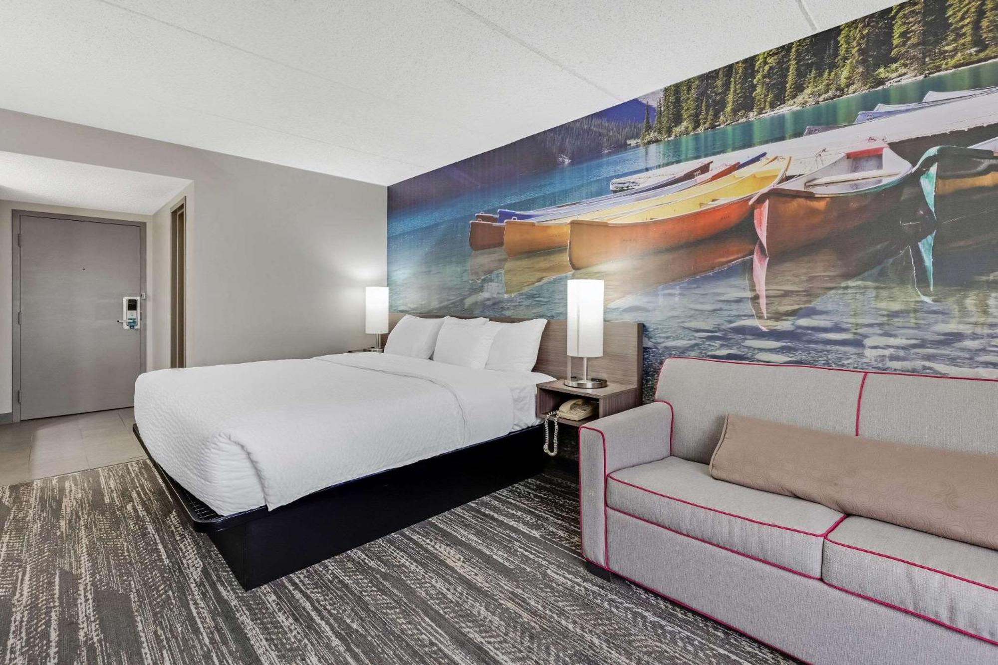 Clarion Pointe Near Erie Casino Hotel Kearsarge Buitenkant foto