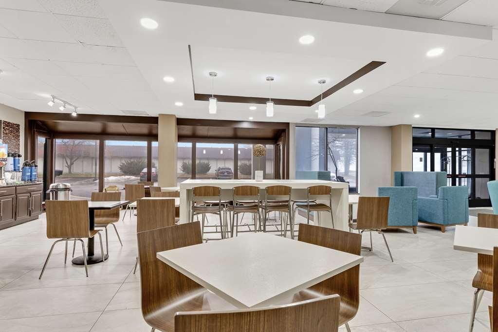 Clarion Pointe Near Erie Casino Hotel Kearsarge Interieur foto
